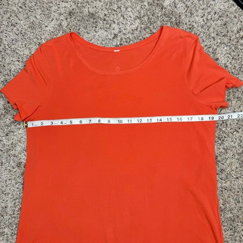 Lululemon Orange Short Sleeve Tee Shirt T-Shirt Athletic Activewear 8